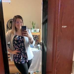 Meet your Posher, Abigail